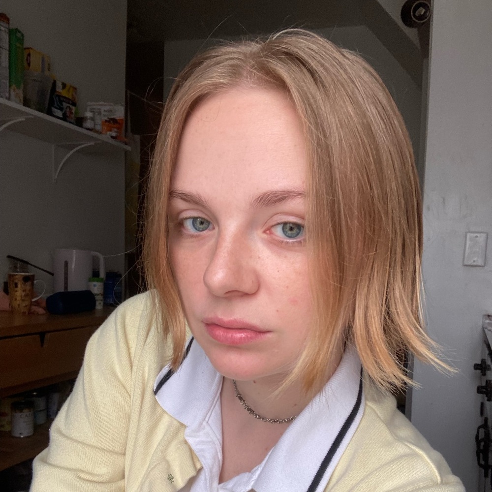 Meet your Posher, Ella